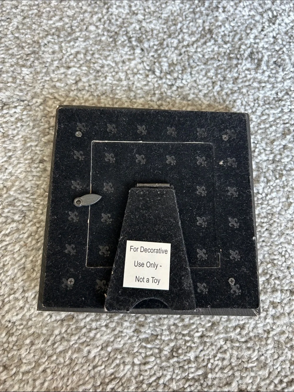 Decorative Antique-Style Black Picture Frame with Gold Accents